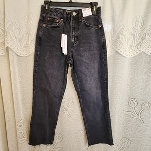 TOPSHOP Women's Black Straight Cropped Denim Jeans w/Raw Hem~Tag Size 26x30~NWT